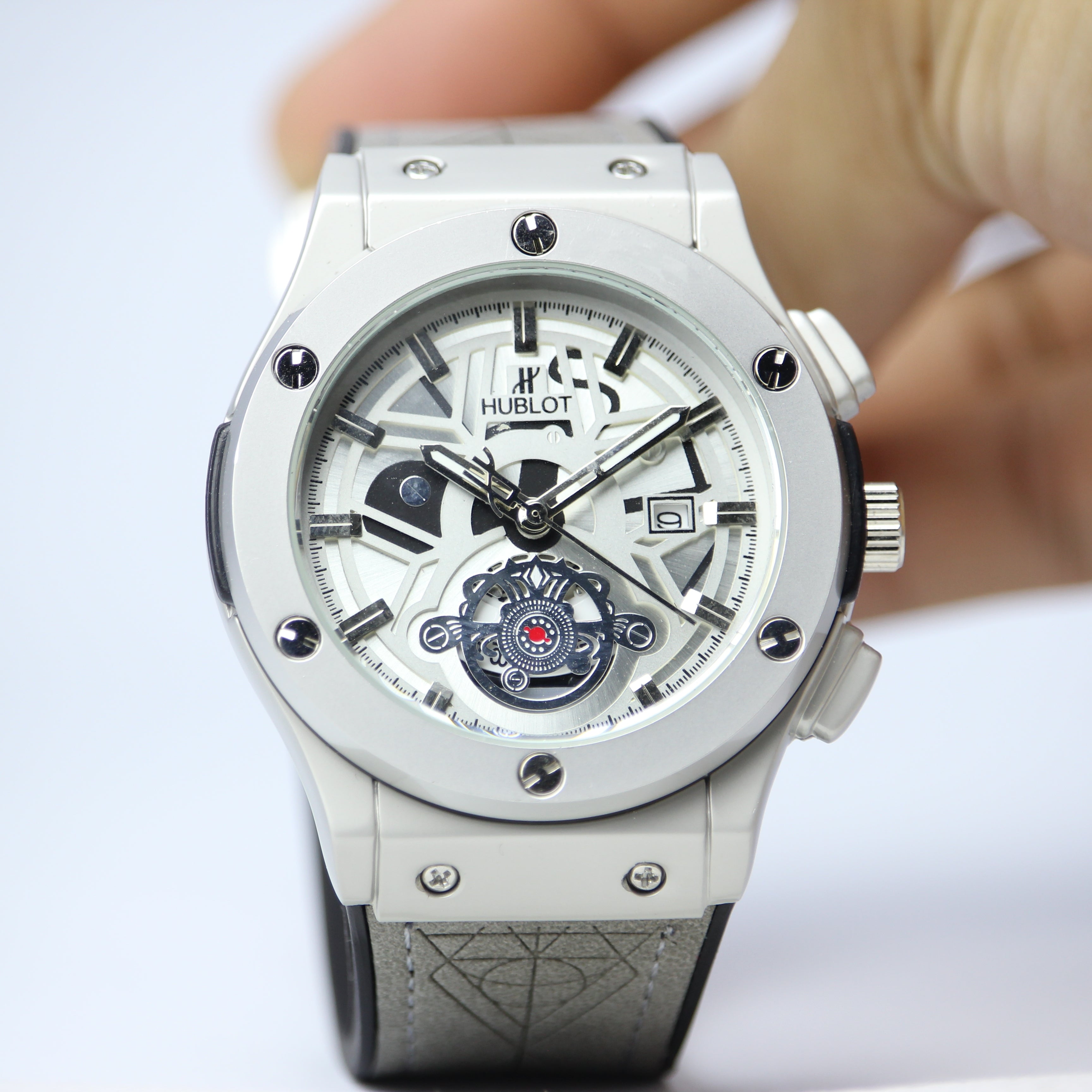 HUBLOT Men's Quartz Watch (BZ-FD01) - White Dial with Date