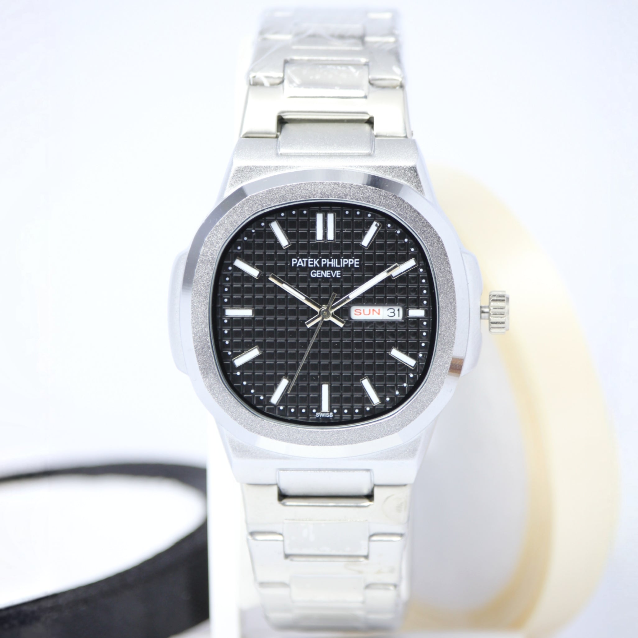 Patek Philippe Nautilus Men’s Watch (BZ-ES03) – Silver Strap
