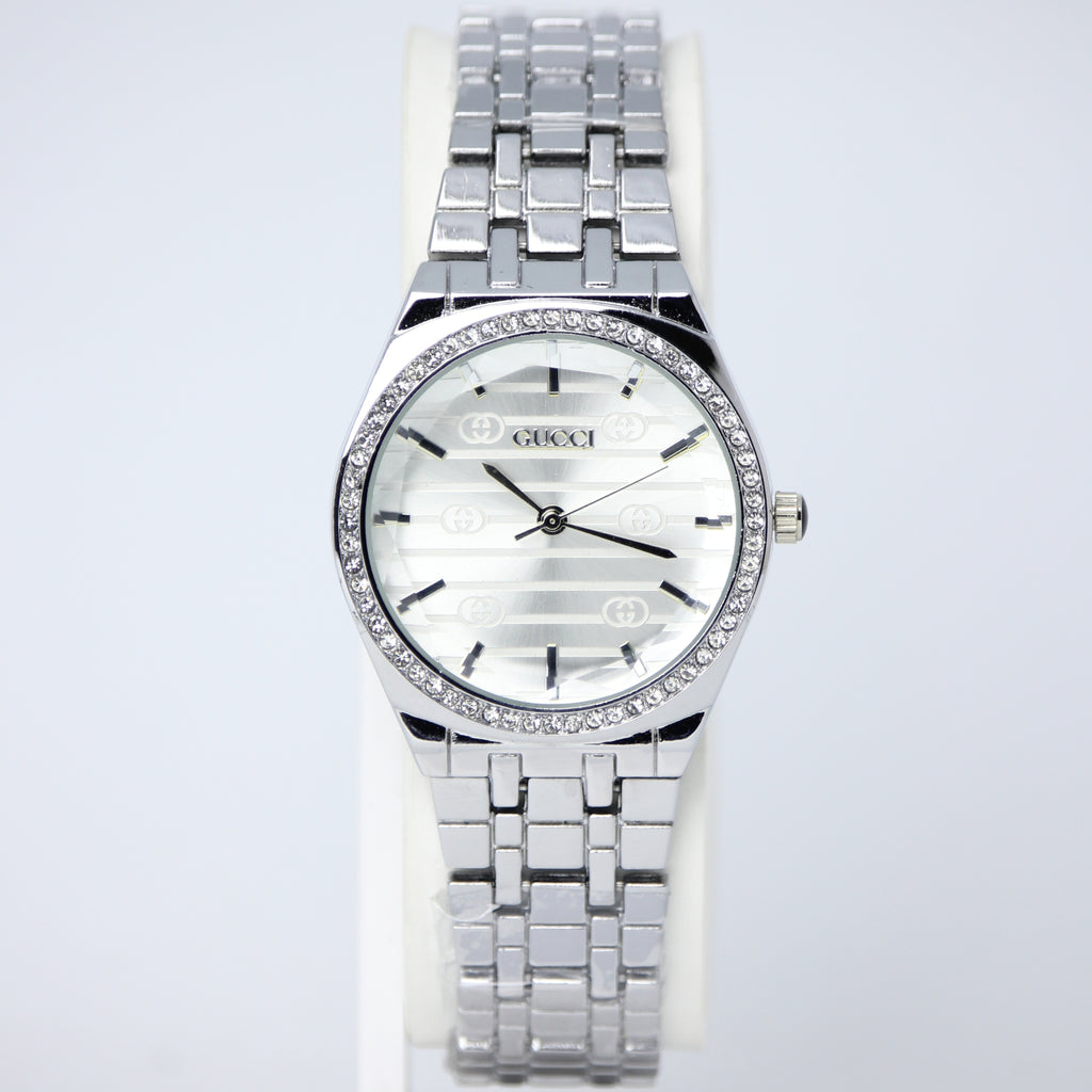 Gucci Women’s Analog Wrist Watch (BZ-SS08) – Silver Crystal Dial