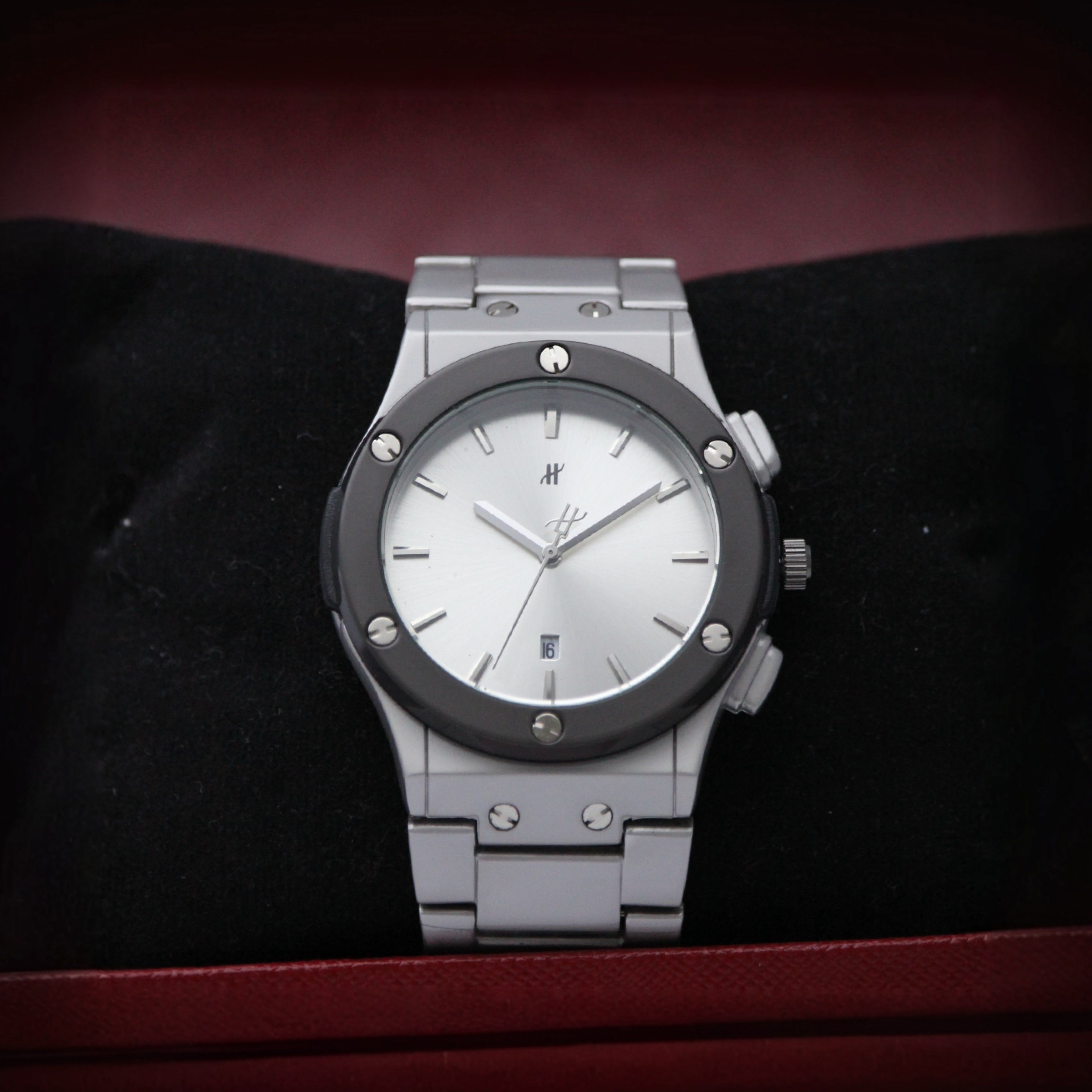 Hublot Men’s Quartz Watch (BZ-ES10) – Silver Dial Stainless Steel