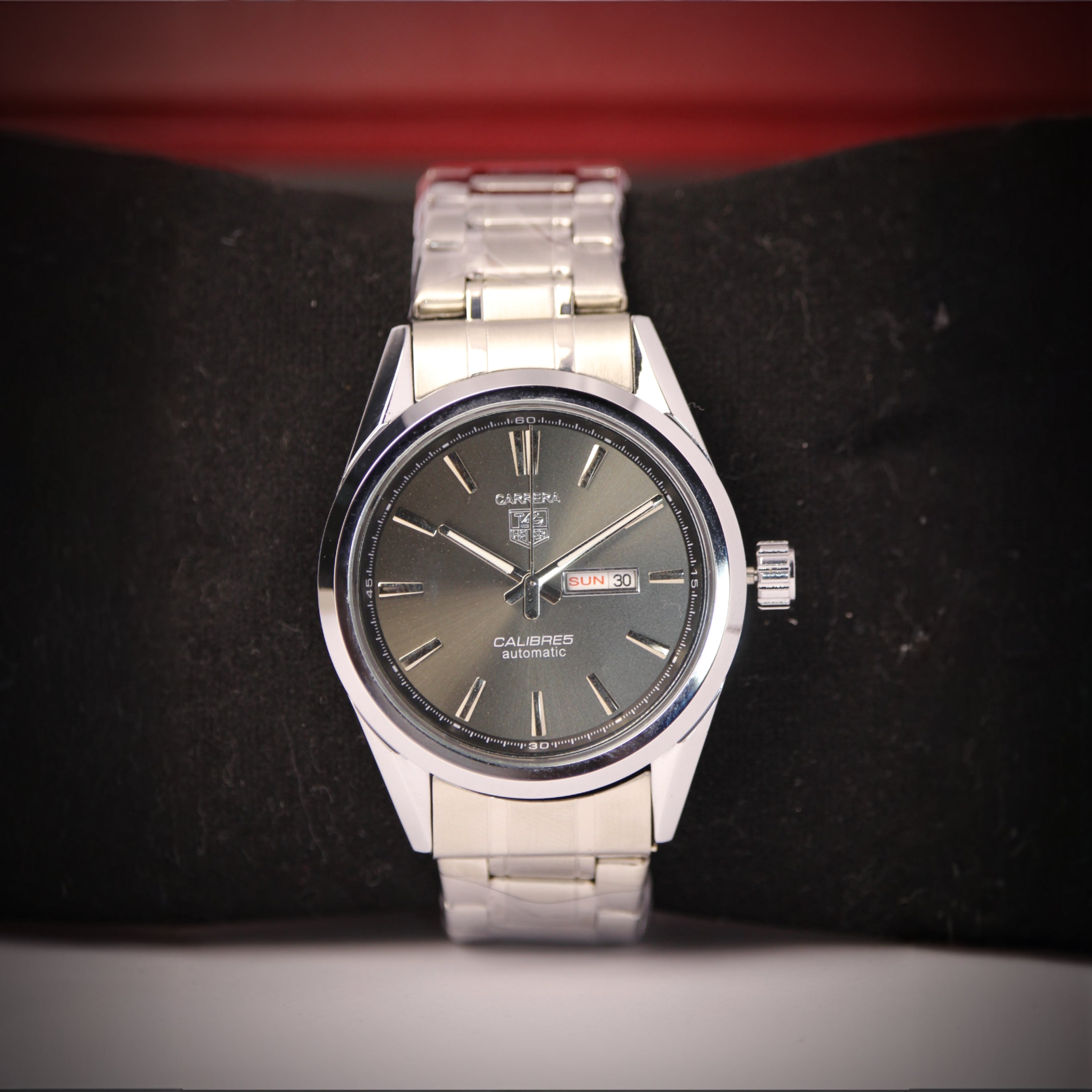 TAG Heuer Carrera Calibre 5 Men’s Watch (BZ-ES02) - Deep Gray dial