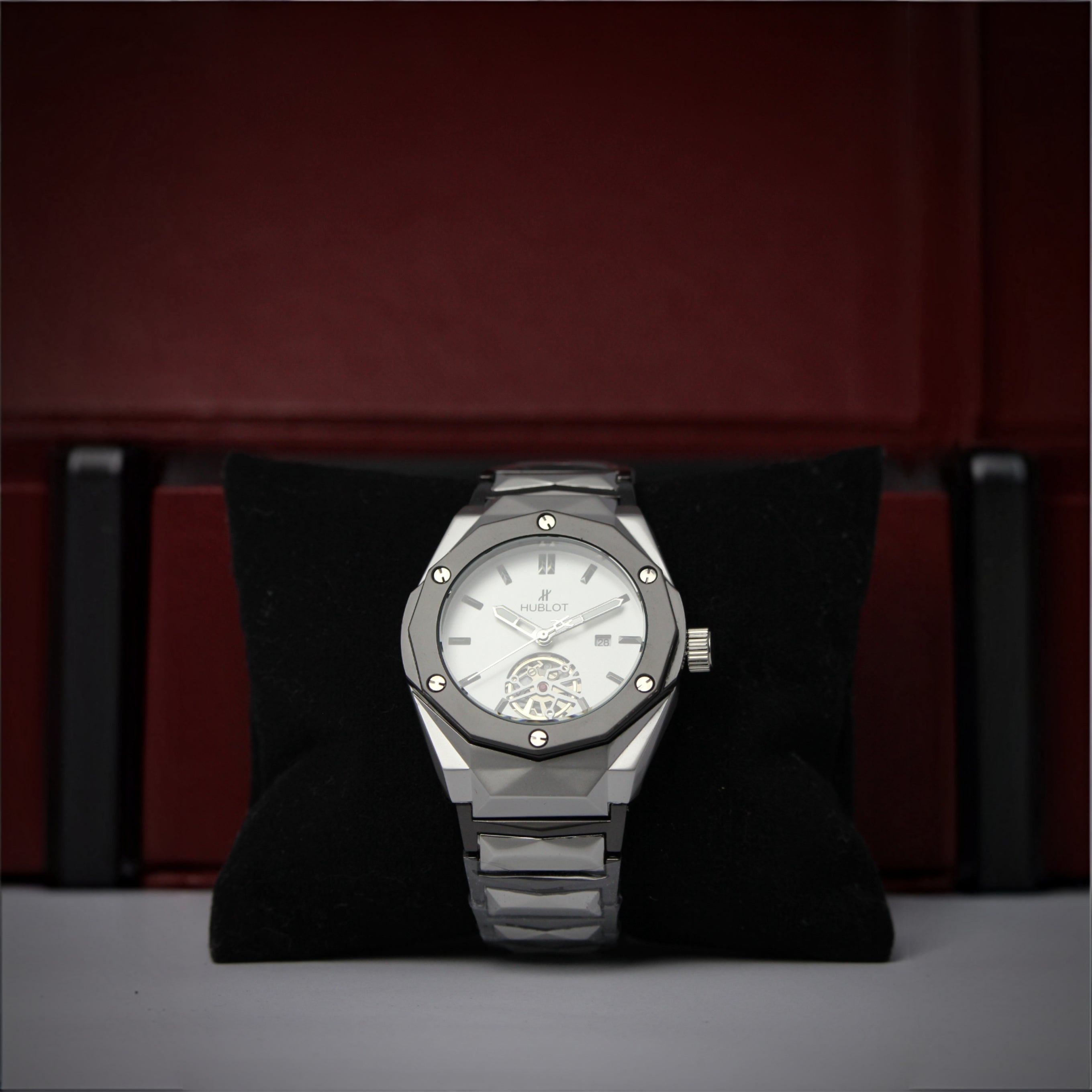 Hublot Classic Semi-Automatic Men’s Watch (BZ-ES05) – White Dial